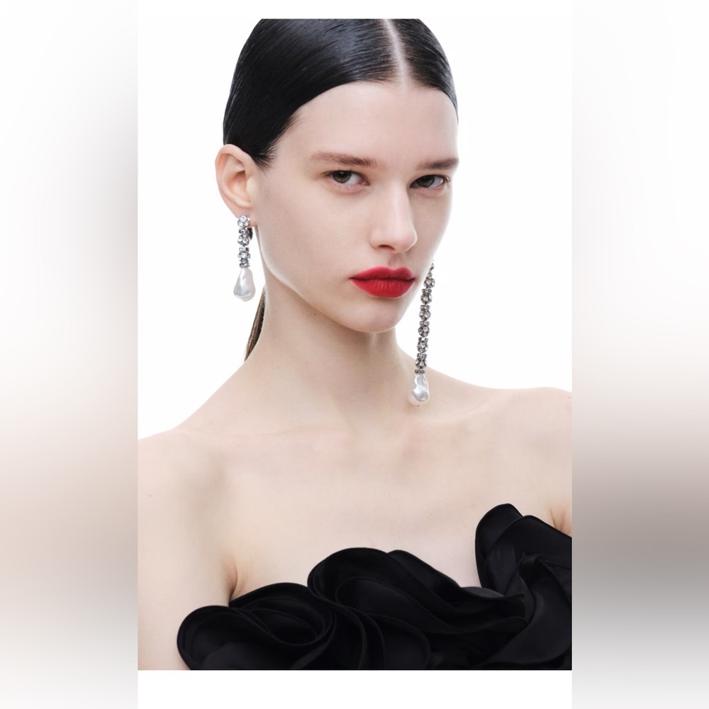 MAGDA BUTRYN H&M RHINESTONE PEARL DROP EARRINGS